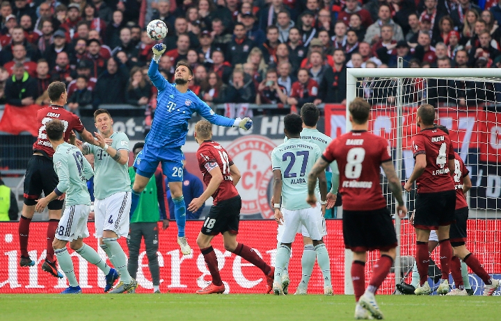 她凭借超强 她凭借超强